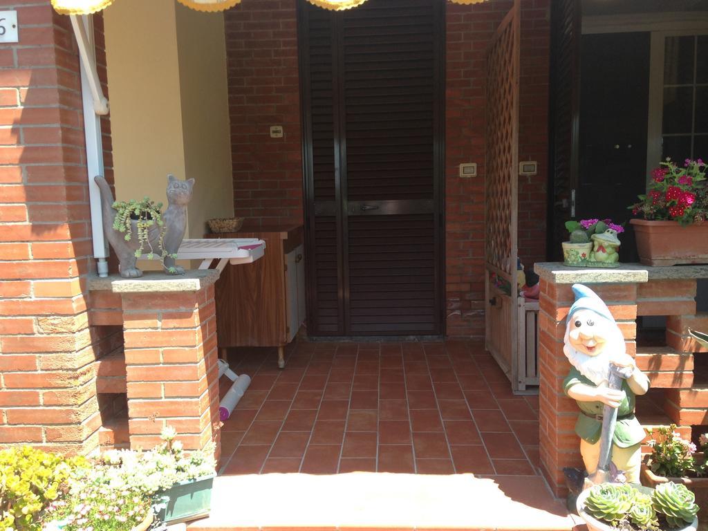 Sole E Mare Daire San Vincenzo Oda fotoğraf